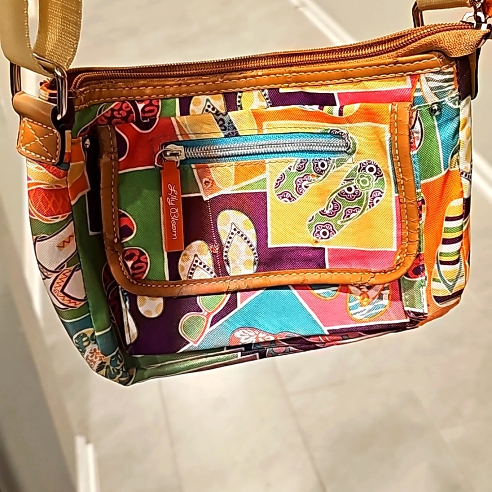 Lilly Bloom small shoulder bag with summery design